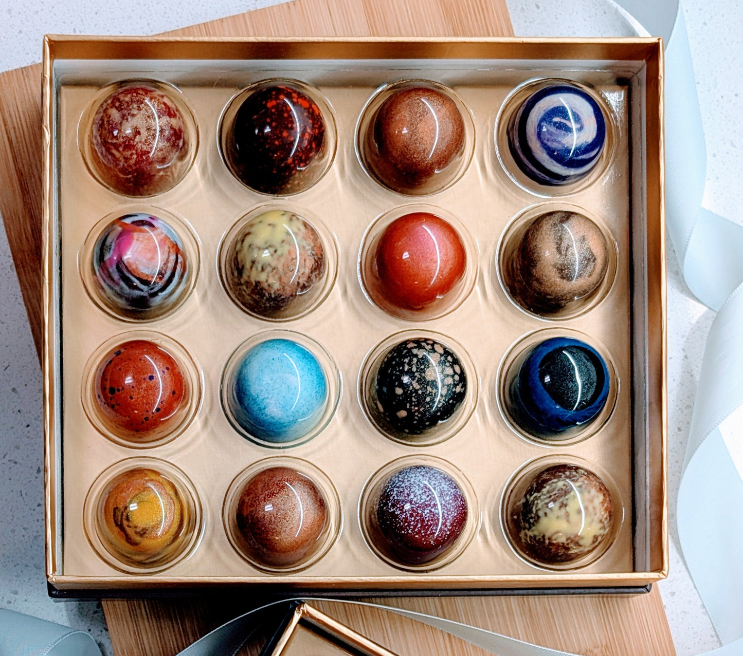 Assorted 16 Bonbon Box